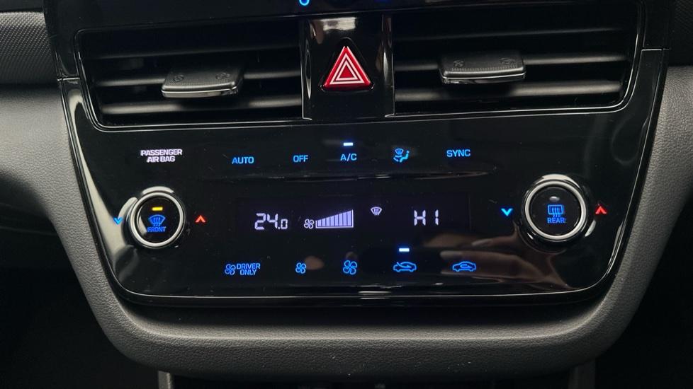 Air Conditioning /Dual Climate Control 