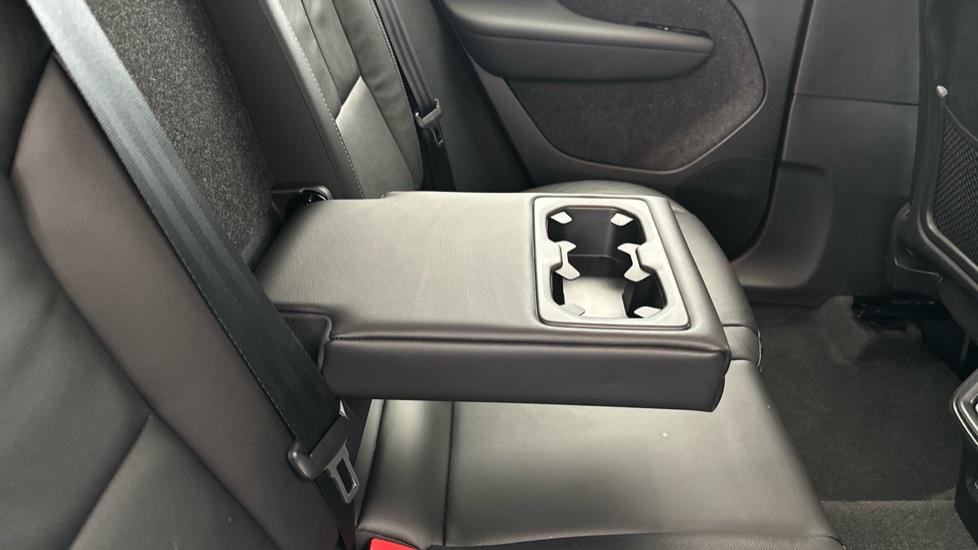 Rear Armrest/ Cup Holder