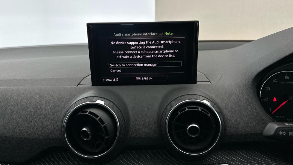 Apple Car Play & Android Auto