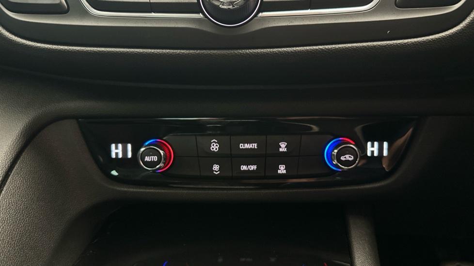 Air Conditioning /Dual Climate Control 