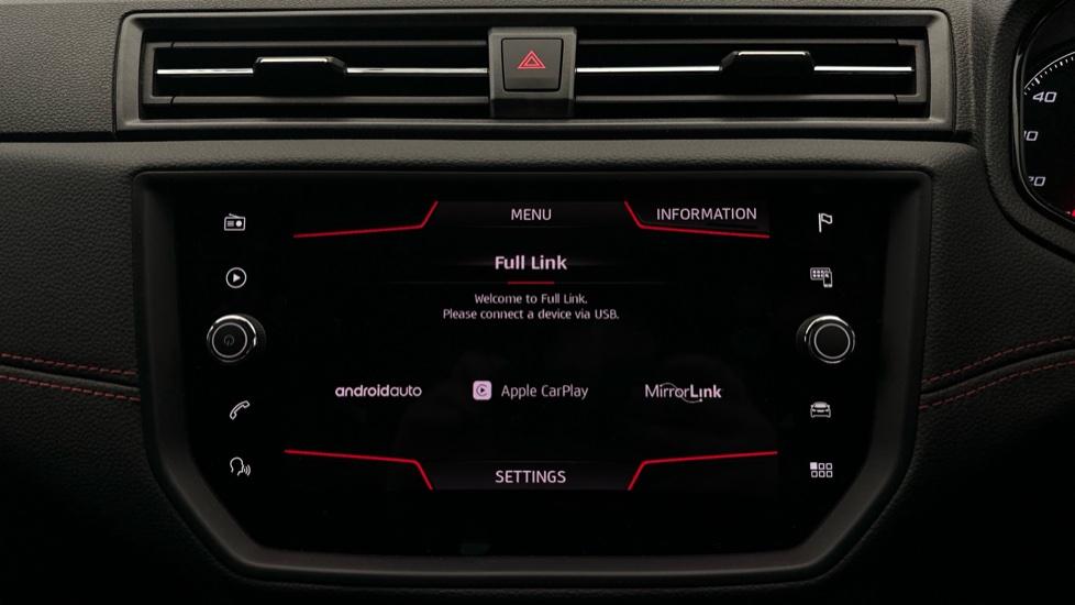 Apple Car Play & Android Auto