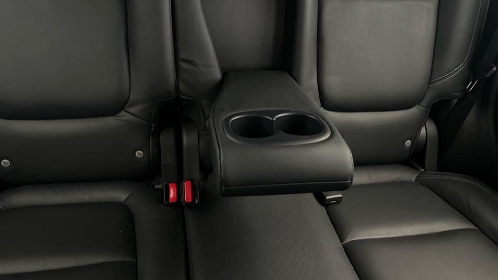 Rear Armrest/ Cup Holder