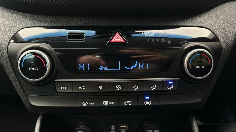 Air Conditioning /Dual Climate Control 