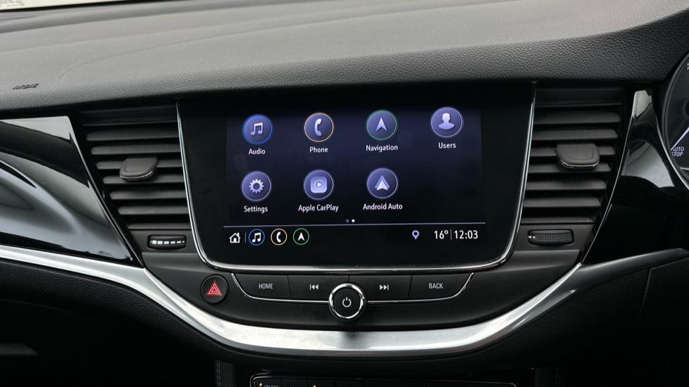 Apple Car Play & Android Auto