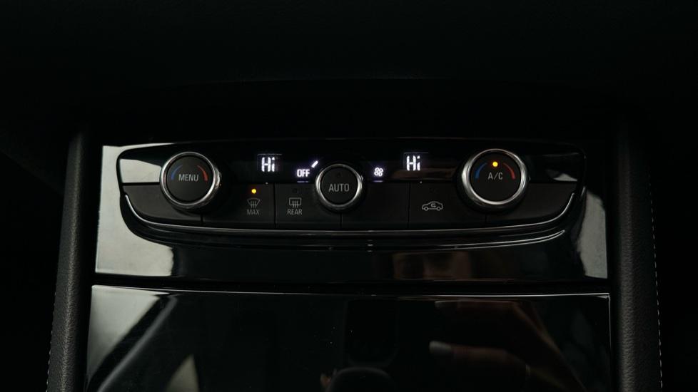 Air Conditioning /Dual Climate Control 