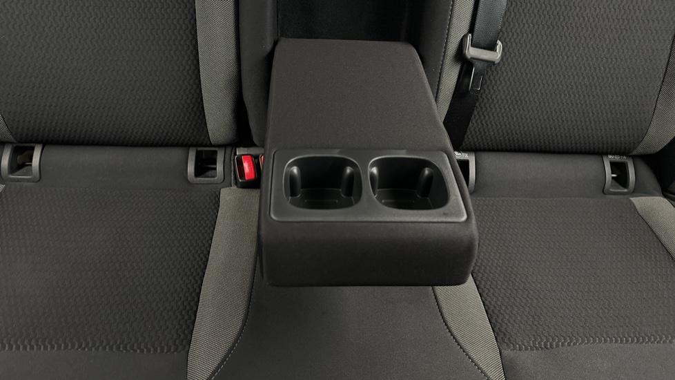 Rear Armrest/ Cup Holder