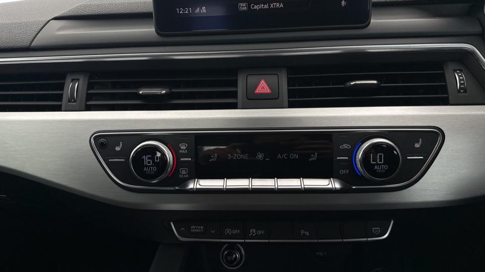 Dual Climate Control/Air Conditioning 