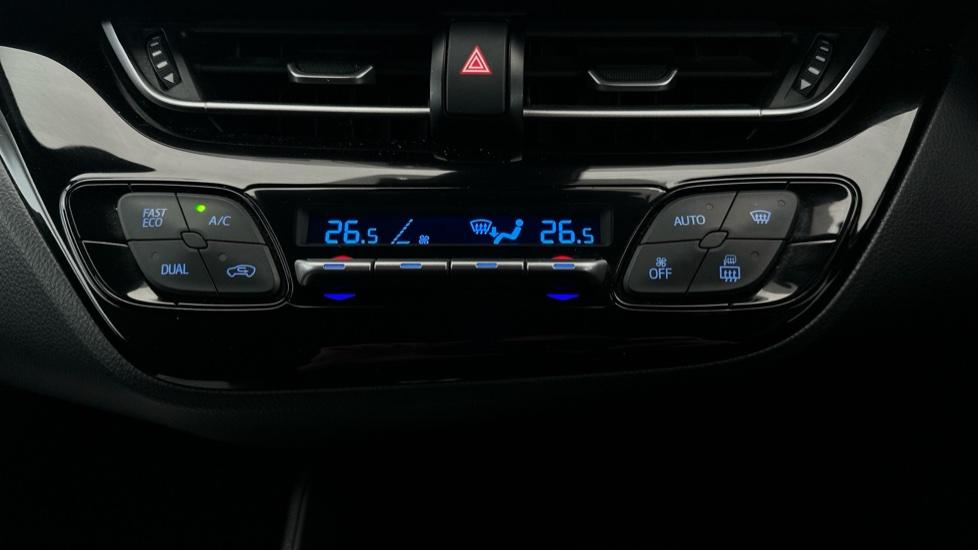 Air Conditioning /Dual Climate Control 