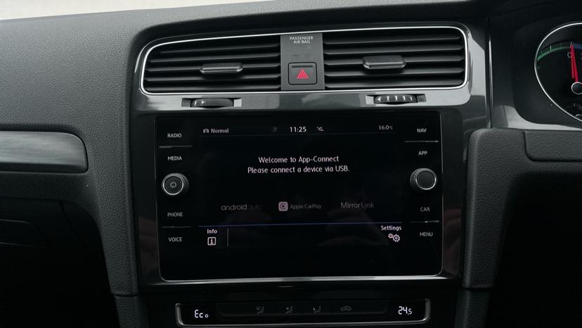 Apple Car Play & Android Auto