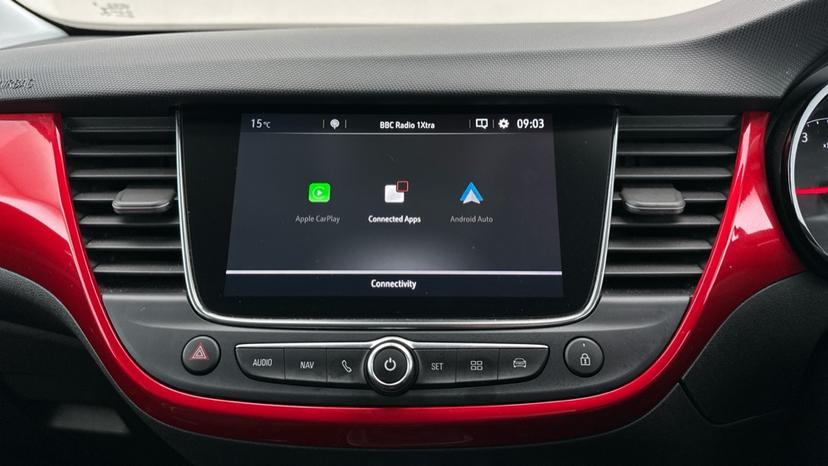 Apple CarPlay / Android Auto 