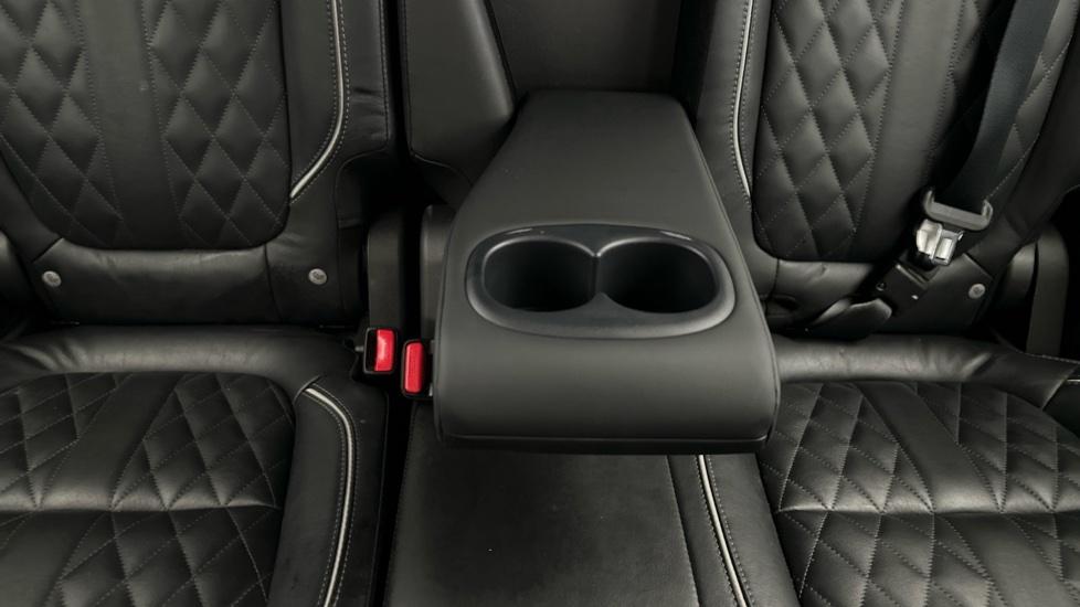 Rear Armrest/ Cup Holder