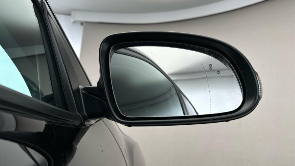 Blind Spot Monitoring System 