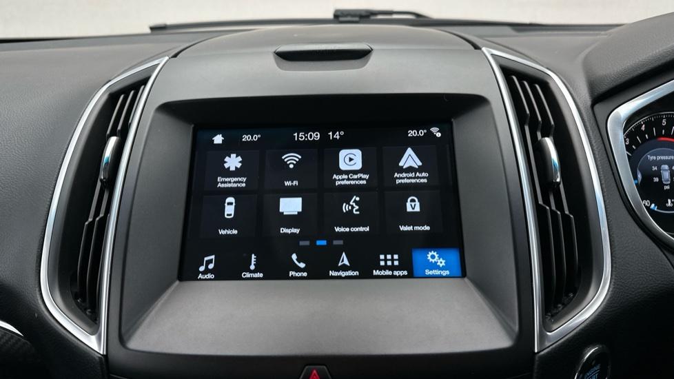 Apple CarPlay / Android Auto 