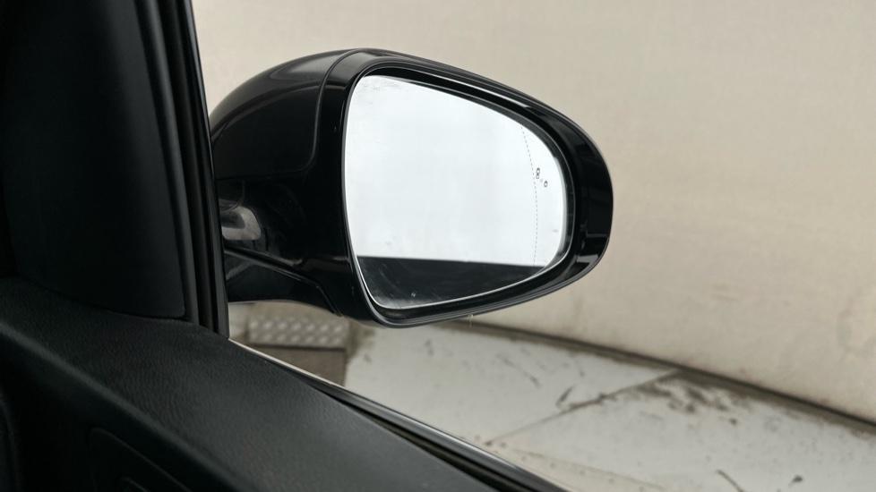 Blind Spot Monitoring System 