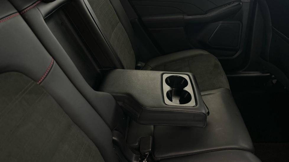 Rear Armrest/ Cup Holder