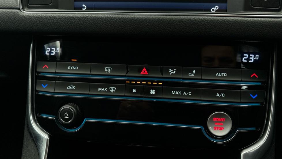 Air Conditioning /Dual Climate Control 