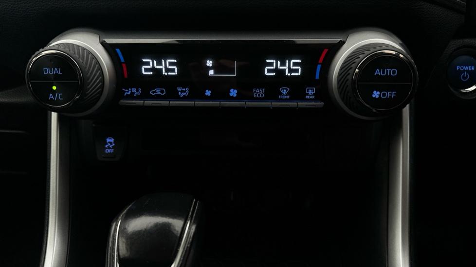 Air Conditioning /Dual Climate Control 