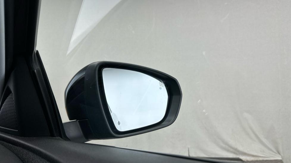 Blind Spot Monitoring System 