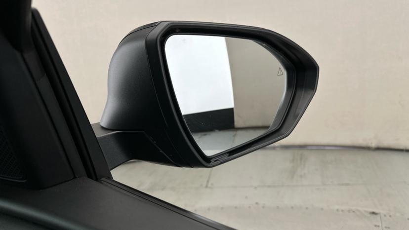 Blind Spot Monitoring System 