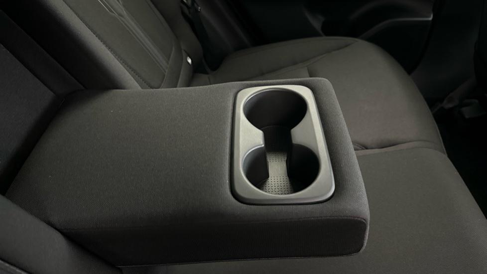 Rear Armrest/ Cup Holder