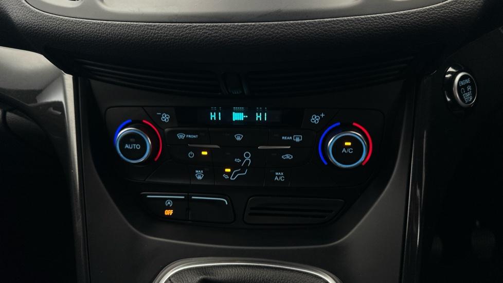 Dual Climate Control  / Air Conditioning  / Auto Stop/Start 