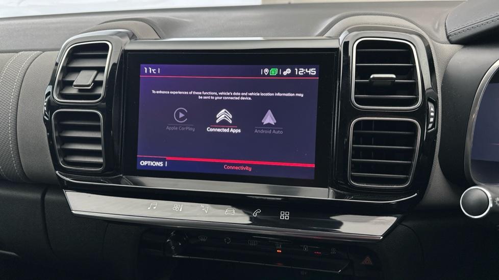 Apple Car Play & Android Auto