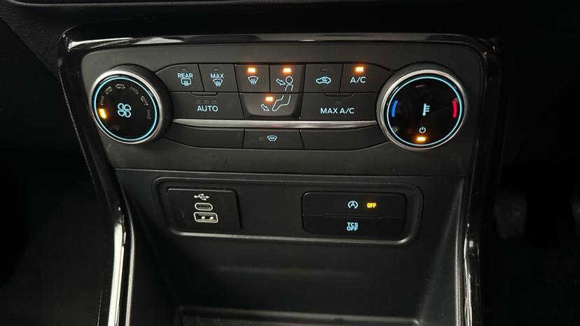 Air Conditioning  / Auto Stop/Start 