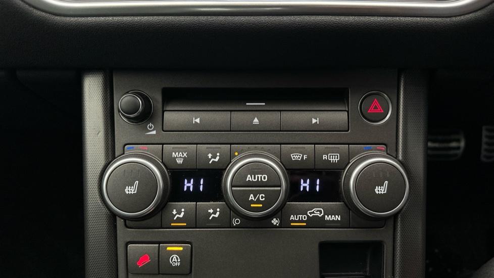 Dual Climate Control  / Air Conditioning  / Auto Stop/Start 