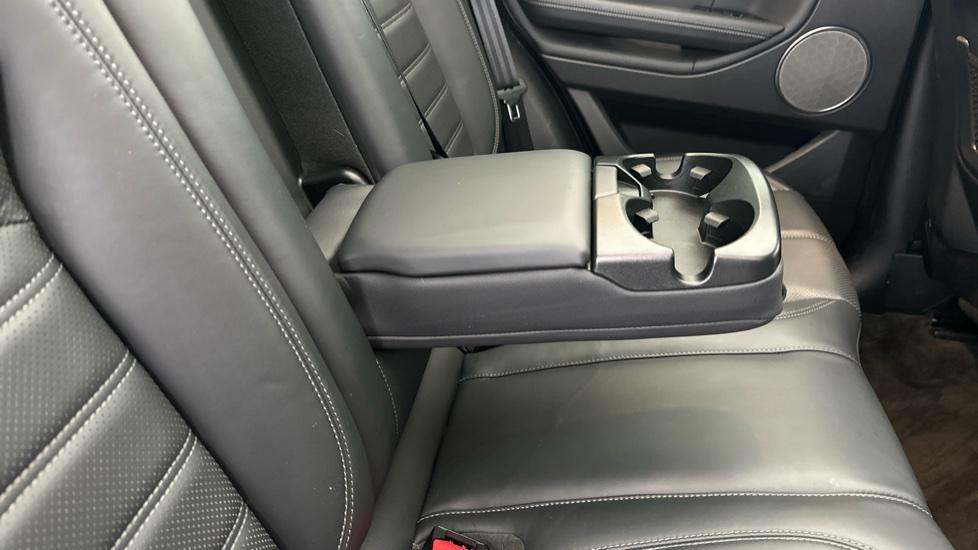 Rear Armrest/ Cup Holder