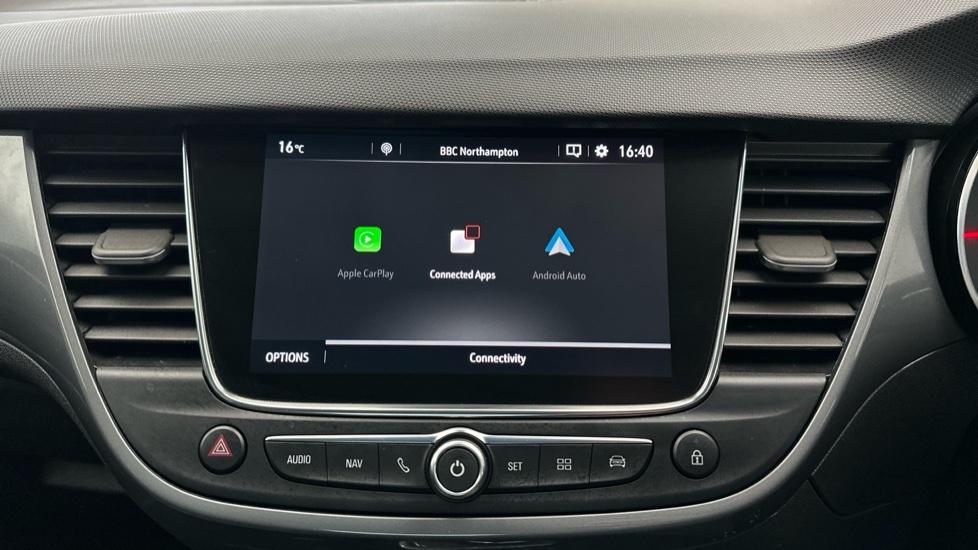 Apple Car Play & Android Auto