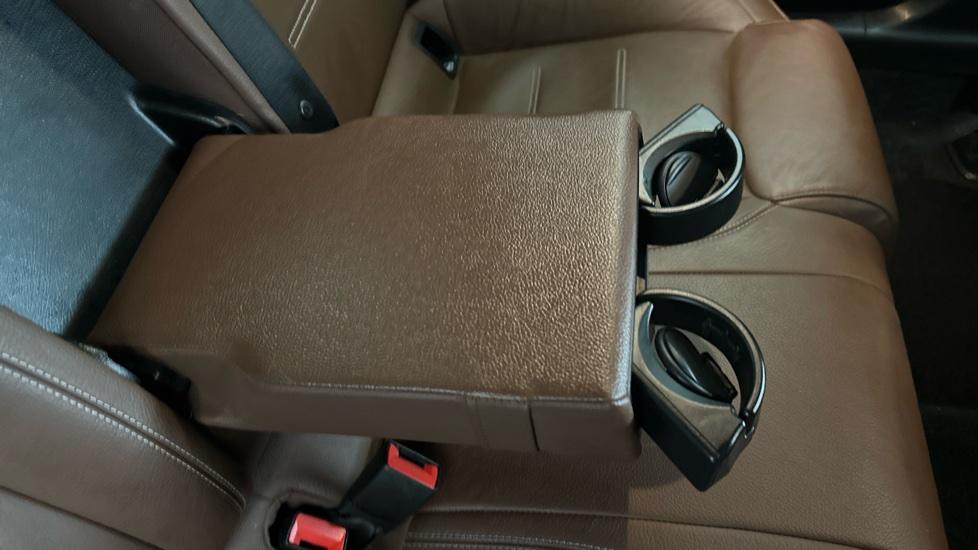 Rear Armrest/ Cup Holder