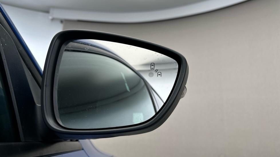 Blind Spot Monitoring System 