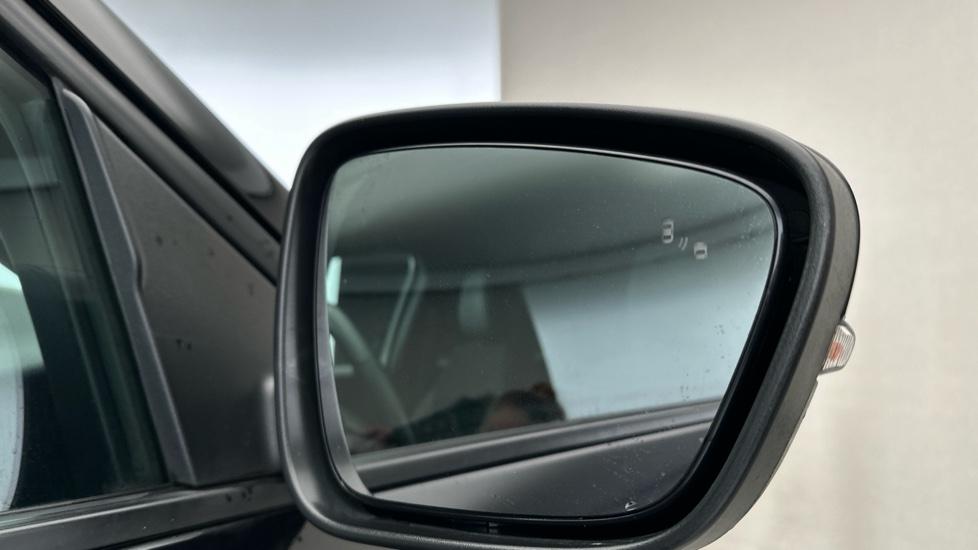 Blind Spot Monitoring System 