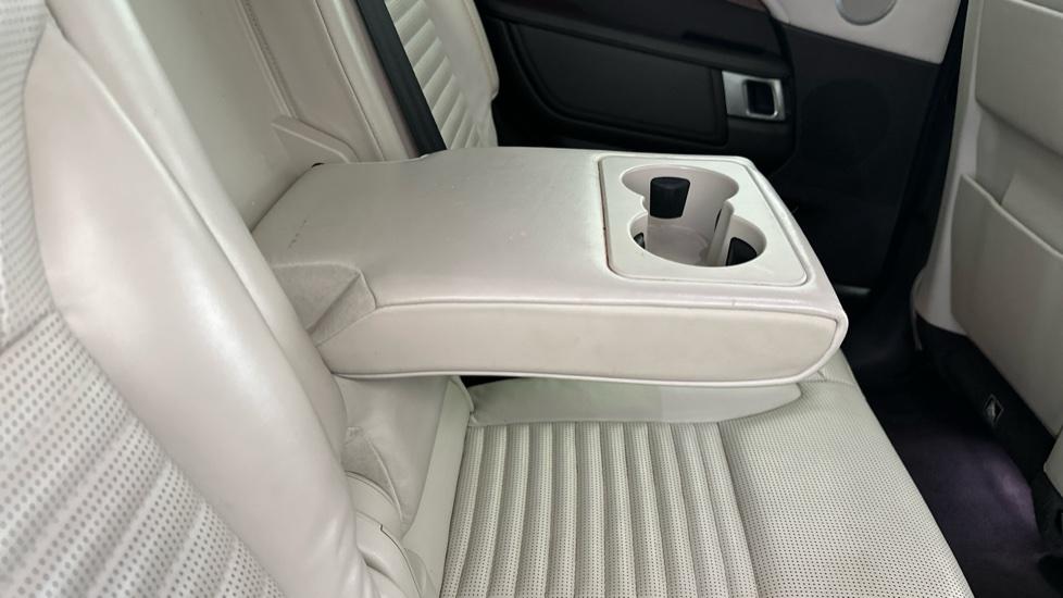 Rear Armrest/ Cup Holder