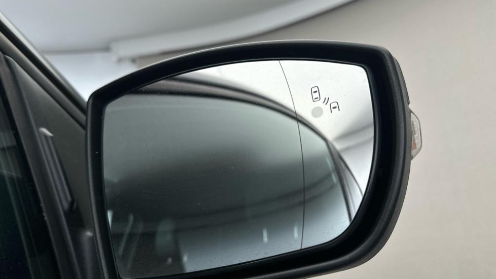 Blind spot monitoring 