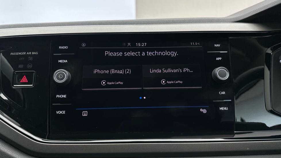 Apple CarPlay / Android Auto 