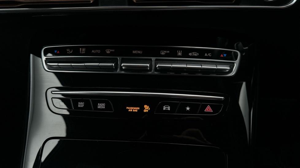 Air Conditioning /Dual Climate Control 