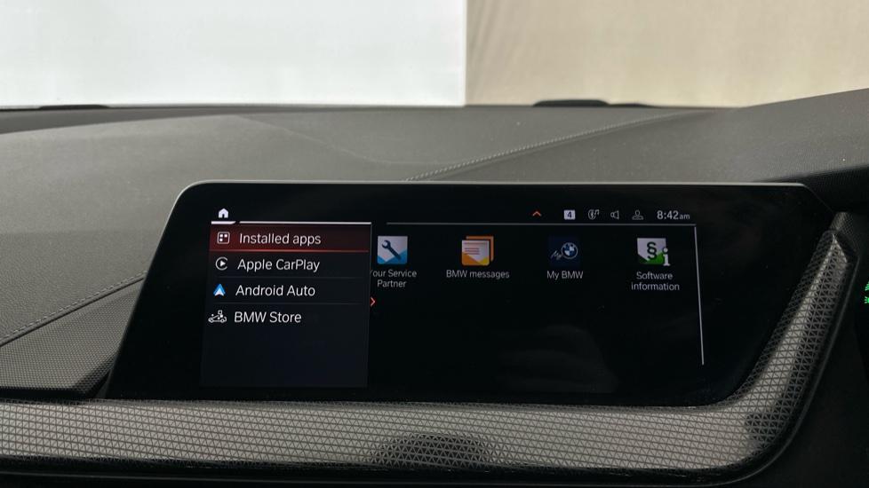 Apple Car Play & Android Auto