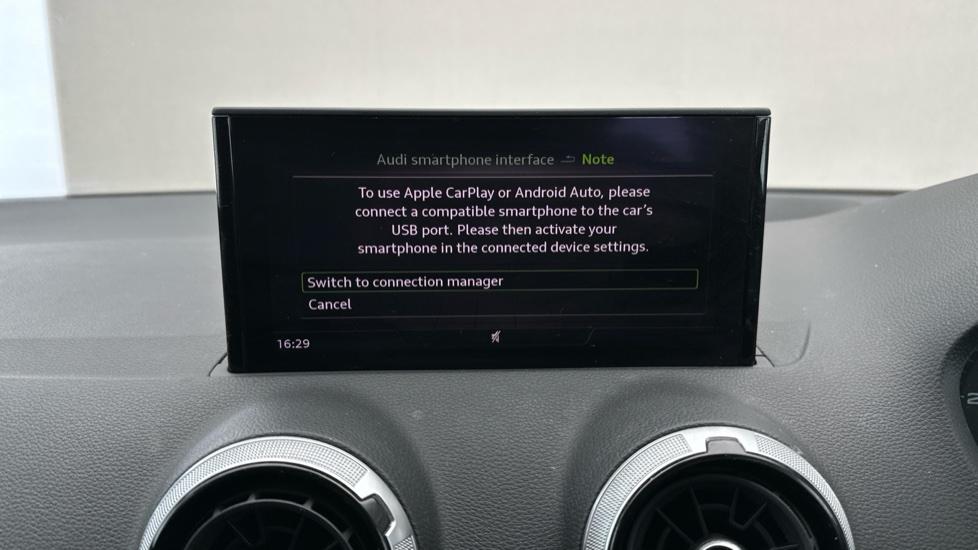 Apple Car Play & Android Auto