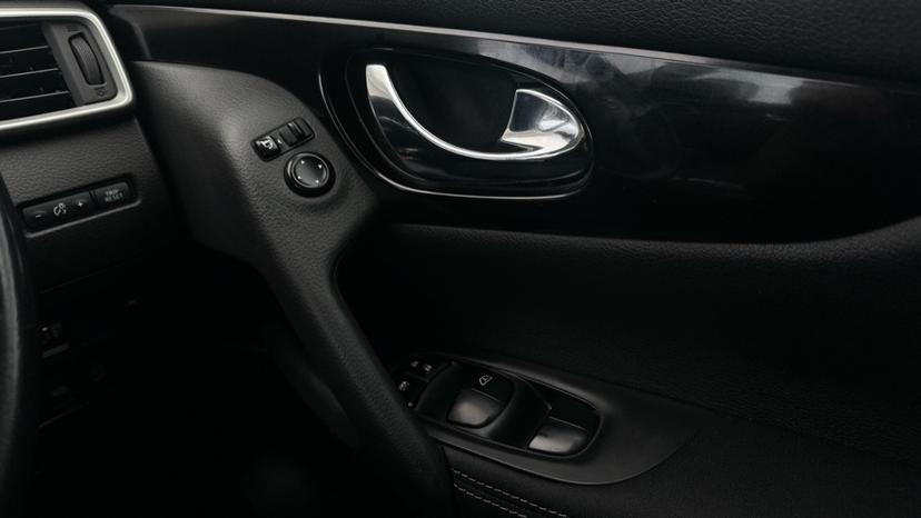 Electric Windows / Wing Mirrors 