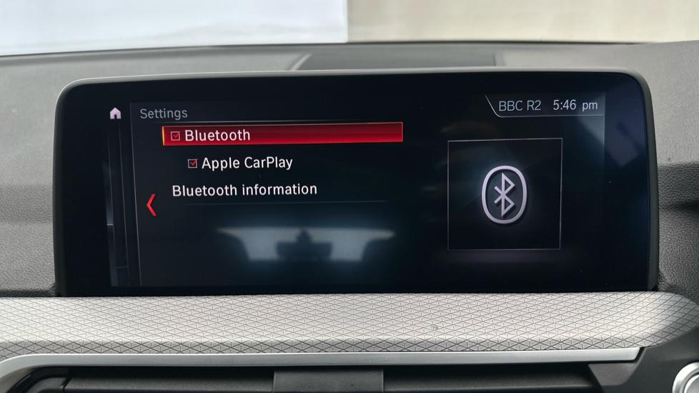 Bluetooth / Apple CarPlay 