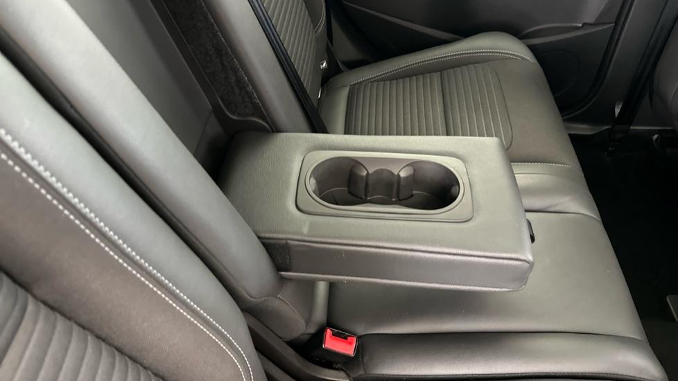 Rear Armrest/ Cup Holder