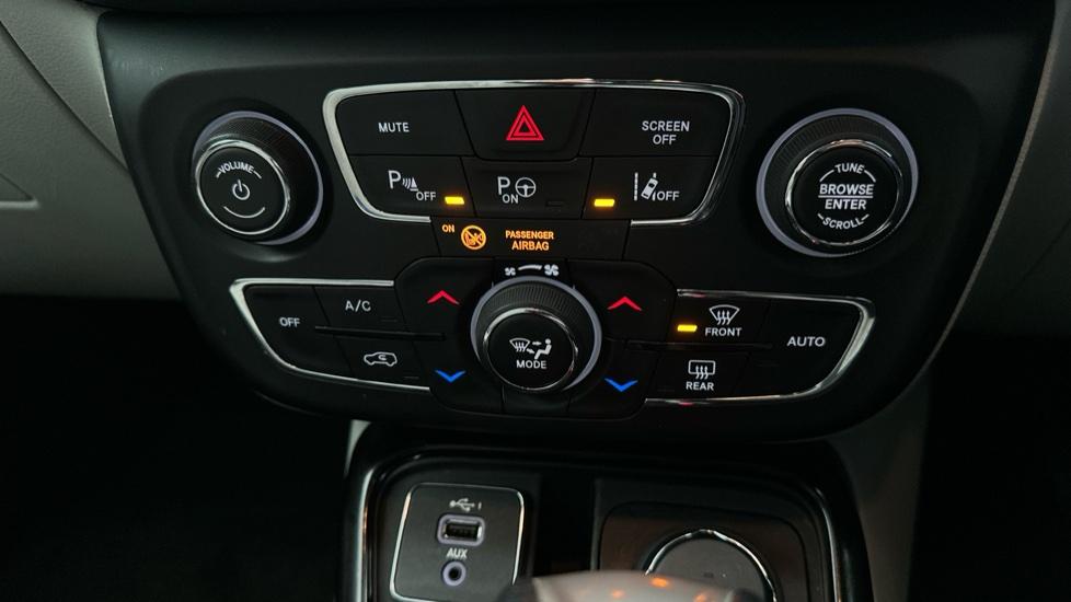 Air Conditioning /Dual Climate Control 