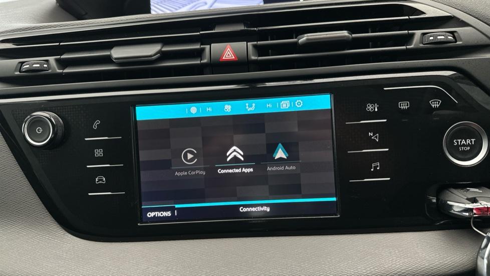 Apple Car Play & Android Auto