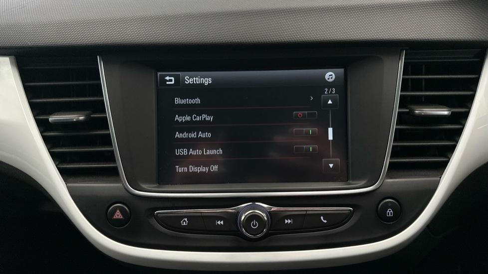 Apple Car Play & Android Auto