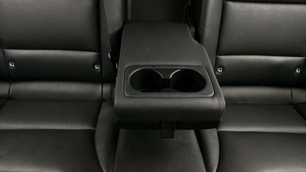 Rear Armrest/ Cup Holder