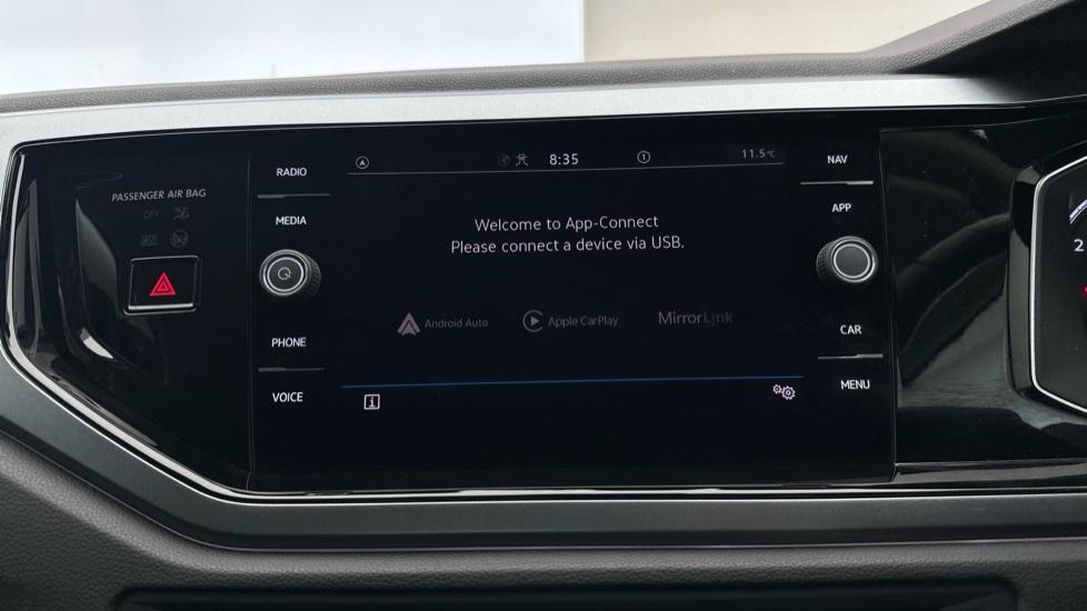 Apple Car Play & Android Auto