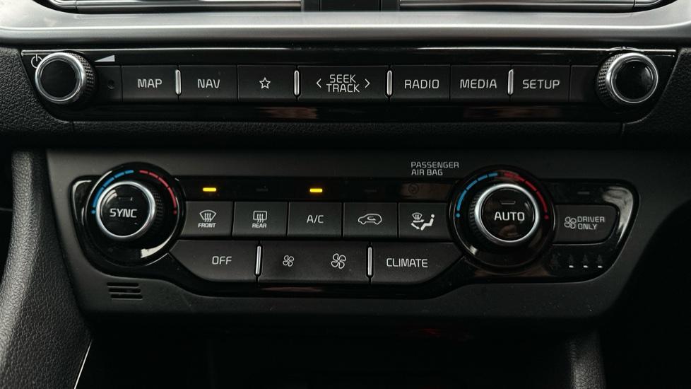 Air Conditioning / Dual Climate Control 