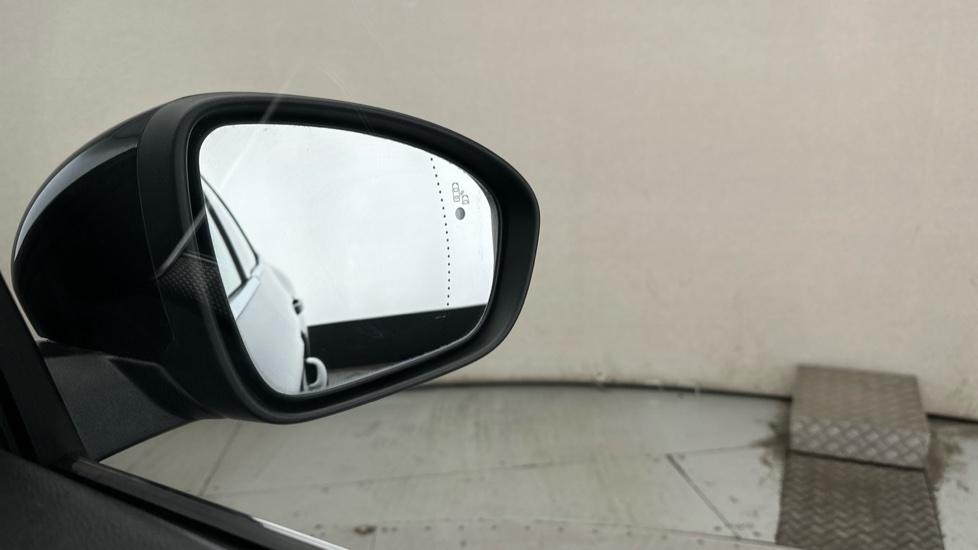 Blind Spot Monitoring System 