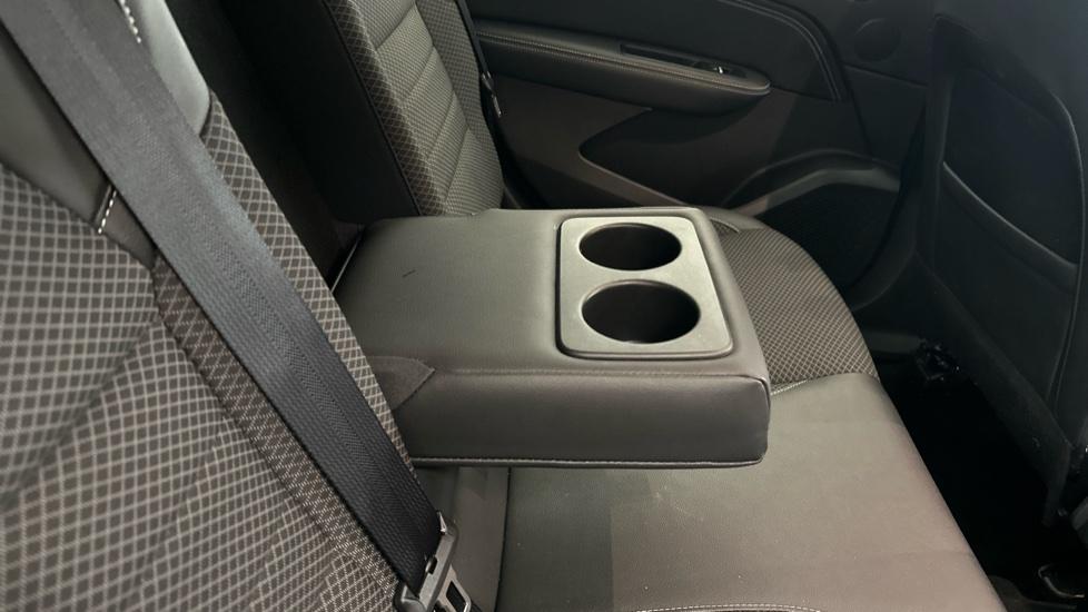 Rear Armrest/ Cup Holder